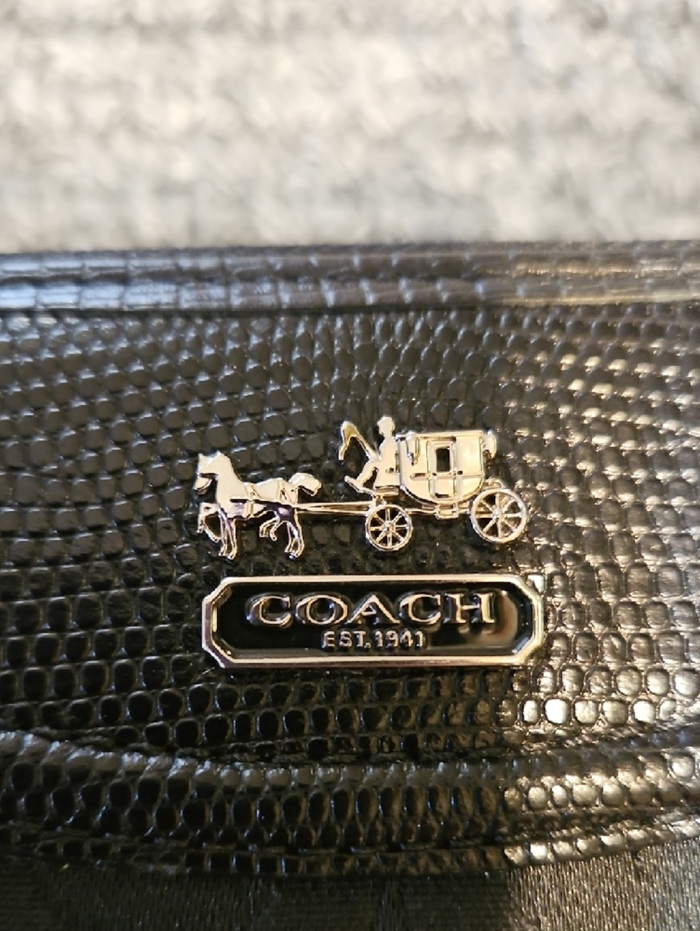 Coach Black Signature Jacquard Continental Wallet with Patent Trim - Picture 2 of 7
